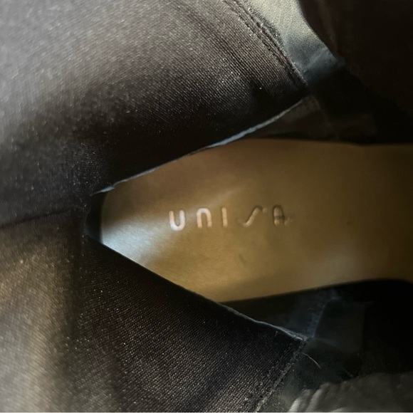 NWT in original box - Unisa Black Leather Double Zipper Extended Ankle Boots - Picture 7 of 7